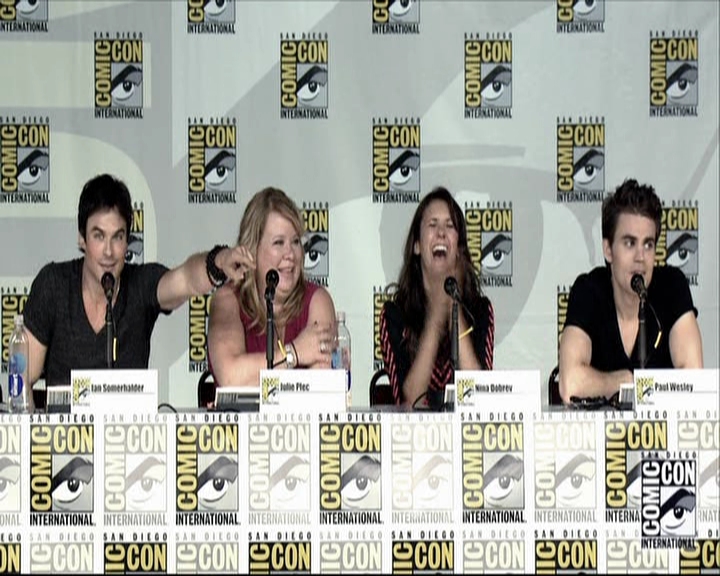 VampireDiariesWorld-dot-org_2013ComicConPanel1530.jpg