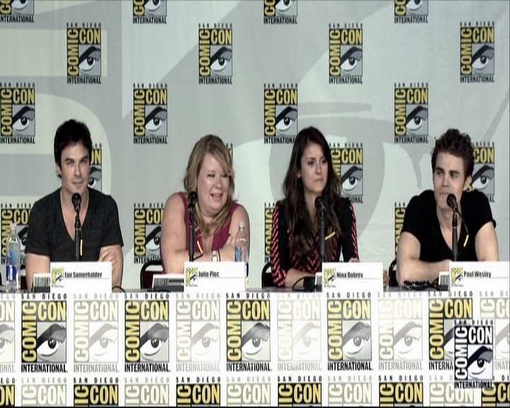 VampireDiariesWorld-dot-org_2013ComicConPanel1541.jpg VampireDiariesWorld-dot-org_2013ComicConPanel1541.jpg