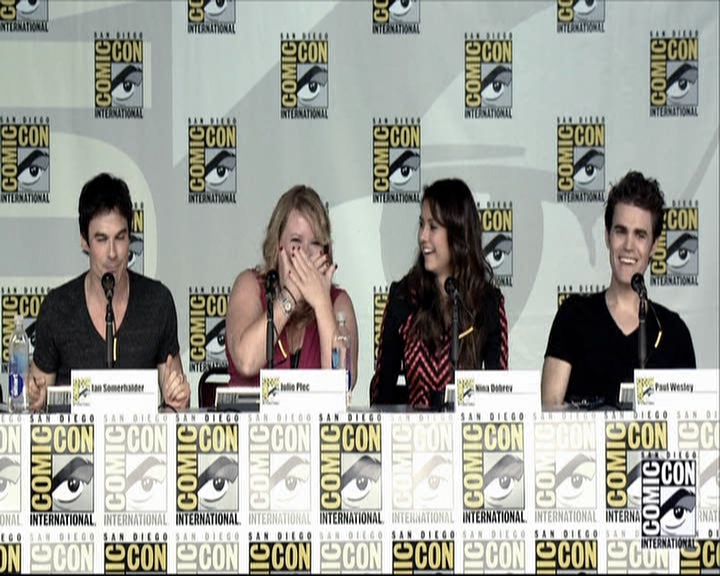VampireDiariesWorld-dot-org_2013ComicConPanel1581.jpg VampireDiariesWorld-dot-org_2013ComicConPanel1581.jpg