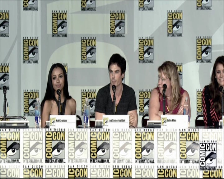 VampireDiariesWorld-dot-org_2013ComicConPanel1592.jpg