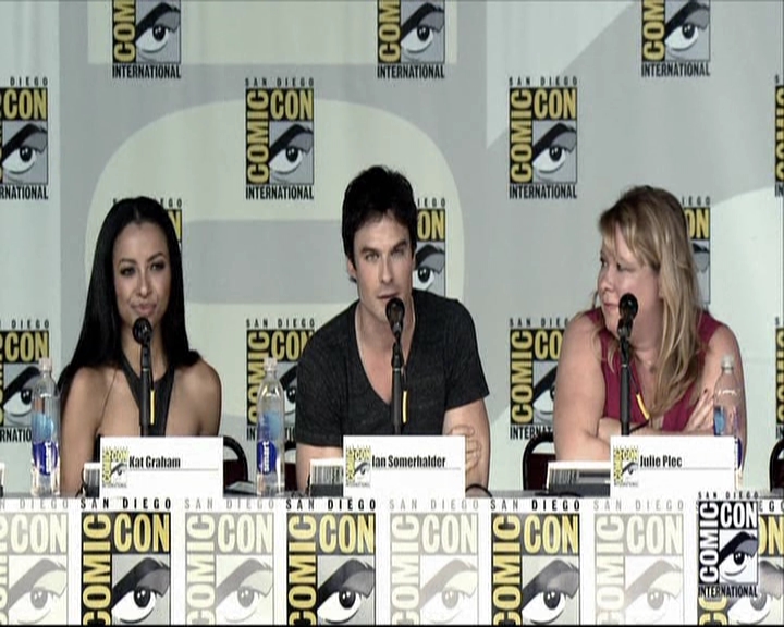 VampireDiariesWorld-dot-org_2013ComicConPanel1596.jpg