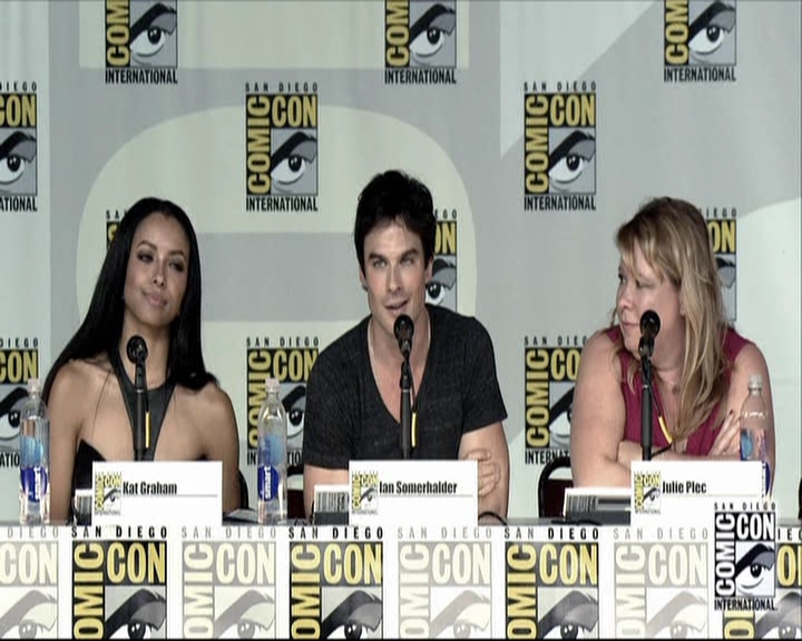 VampireDiariesWorld-dot-org_2013ComicConPanel1599.jpg