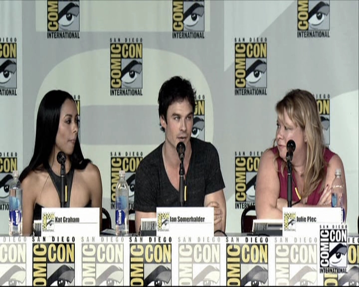 VampireDiariesWorld-dot-org_2013ComicConPanel1602.jpg