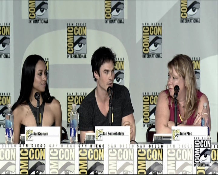VampireDiariesWorld-dot-org_2013ComicConPanel1603.jpg