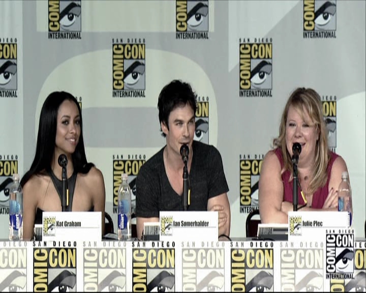 VampireDiariesWorld-dot-org_2013ComicConPanel1606.jpg