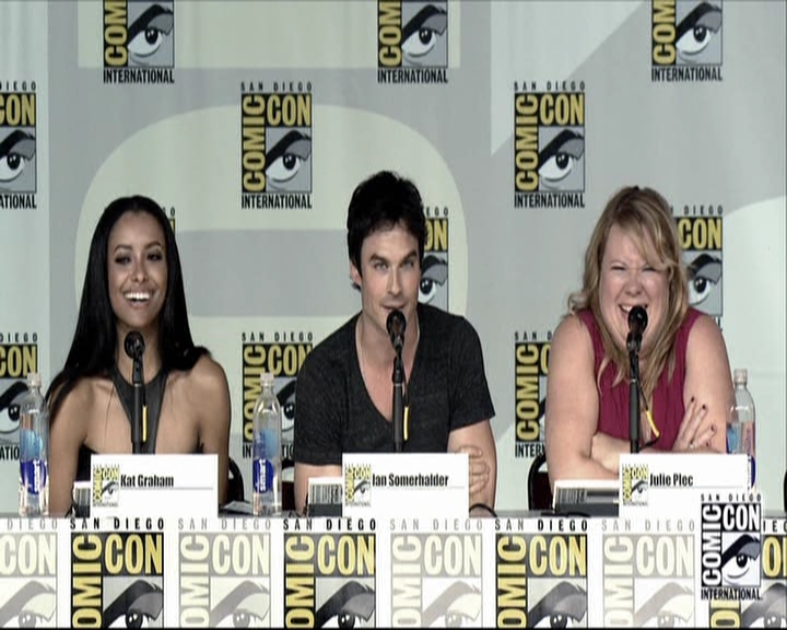 VampireDiariesWorld-dot-org_2013ComicConPanel1607.jpg