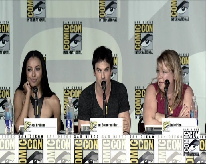 VampireDiariesWorld-dot-org_2013ComicConPanel1610.jpg