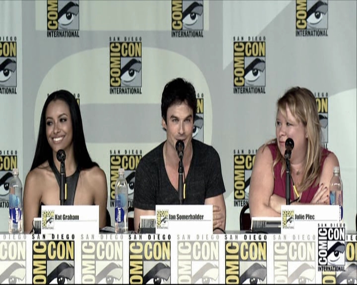 VampireDiariesWorld-dot-org_2013ComicConPanel1617.jpg