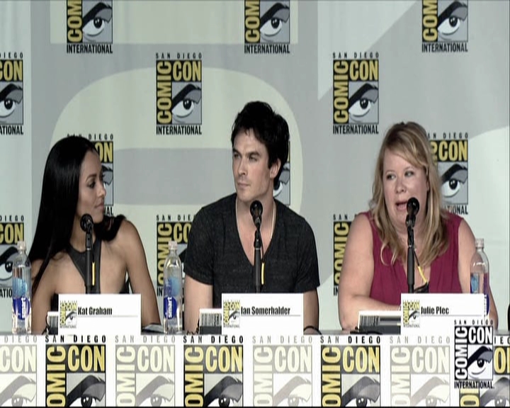 VampireDiariesWorld-dot-org_2013ComicConPanel1649.jpg