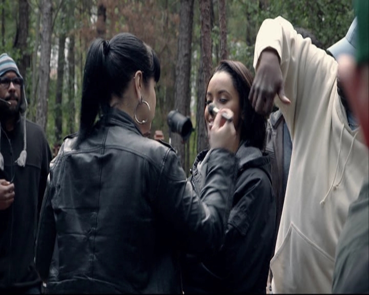 VampireDiariesWorld-dot-org_S5-ADayInTheAfterlifeWithKatGraham0026.jpg
