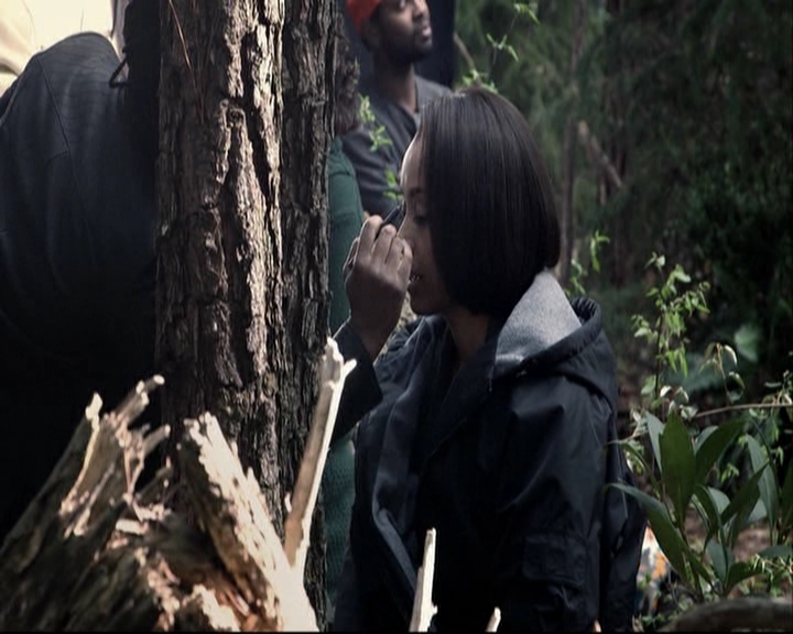 VampireDiariesWorld-dot-org_S5-ADayInTheAfterlifeWithKatGraham0033.jpg