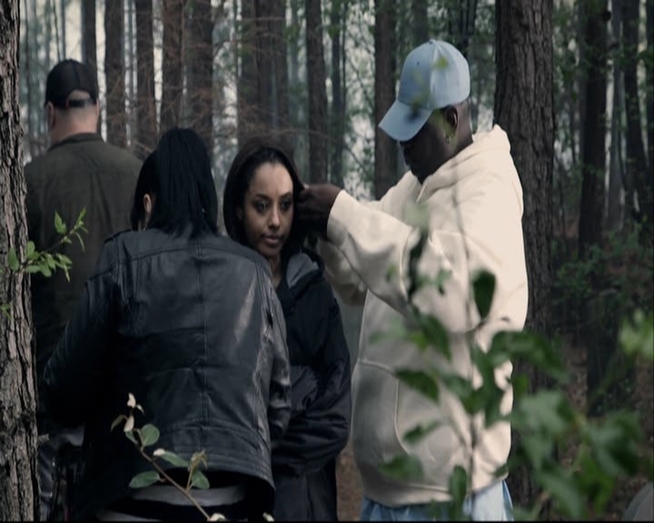 VampireDiariesWorld-dot-org_S5-ADayInTheAfterlifeWithKatGraham0090.jpg