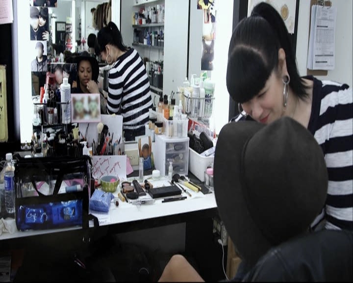 VampireDiariesWorld-dot-org_S5-ADayInTheAfterlifeWithKatGraham0129.jpg