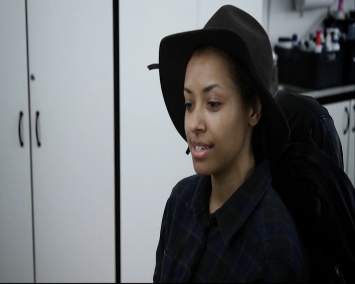 VampireDiariesWorld-dot-org_S5-ADayInTheAfterlifeWithKatGraham0224.jpg