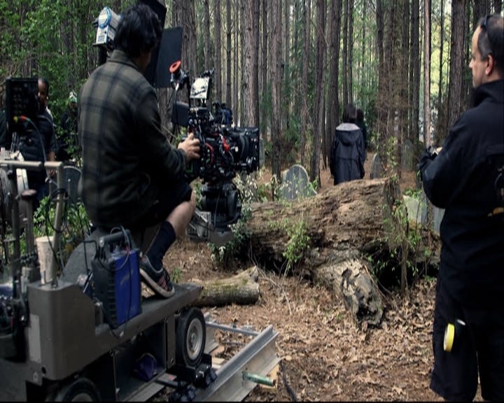 VampireDiariesWorld-dot-org_S5-ADayInTheAfterlifeWithKatGraham0302.jpg
