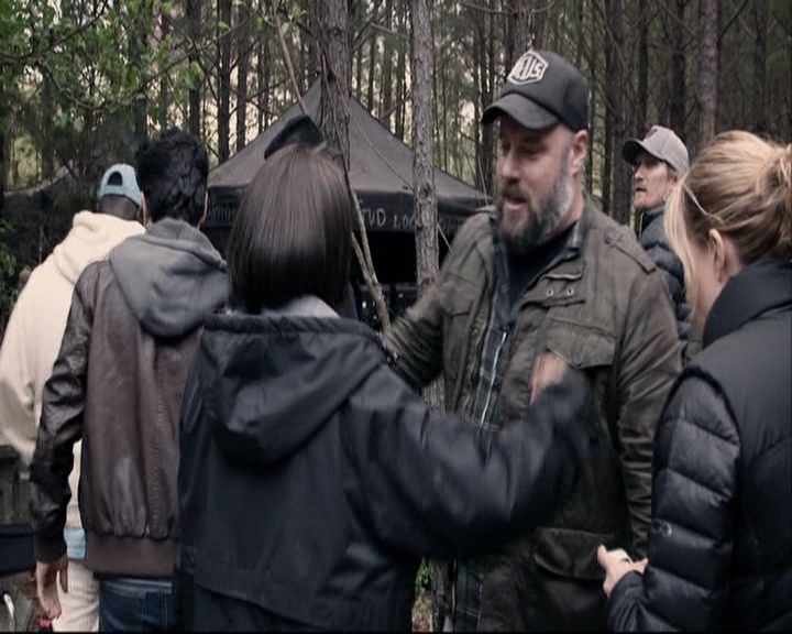 VampireDiariesWorld-dot-org_S5-ADayInTheAfterlifeWithKatGraham0325.jpg