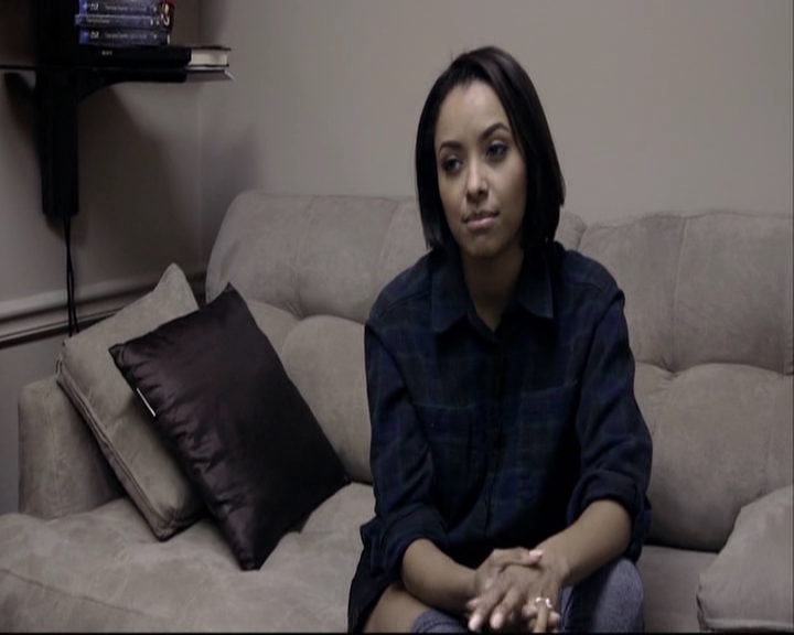 VampireDiariesWorld-dot-org_S5-ADayInTheAfterlifeWithKatGraham0329.jpg