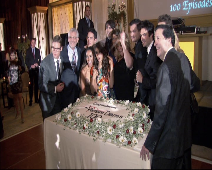 VampireDiariesWorld-dot-org_S5-IKnowWhatYouDid---InTheLast100Episodes0040.jpg