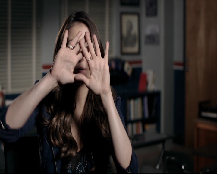 VampireDiariesWorld-dot-org_S5-IKnowWhatYouDid---InTheLast100Episodes0225.jpg