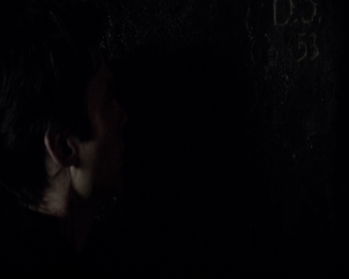 VampireDiariesWorld-dot-org_S5-IKnowWhatYouDid---InTheLast100Episodes0335.jpg