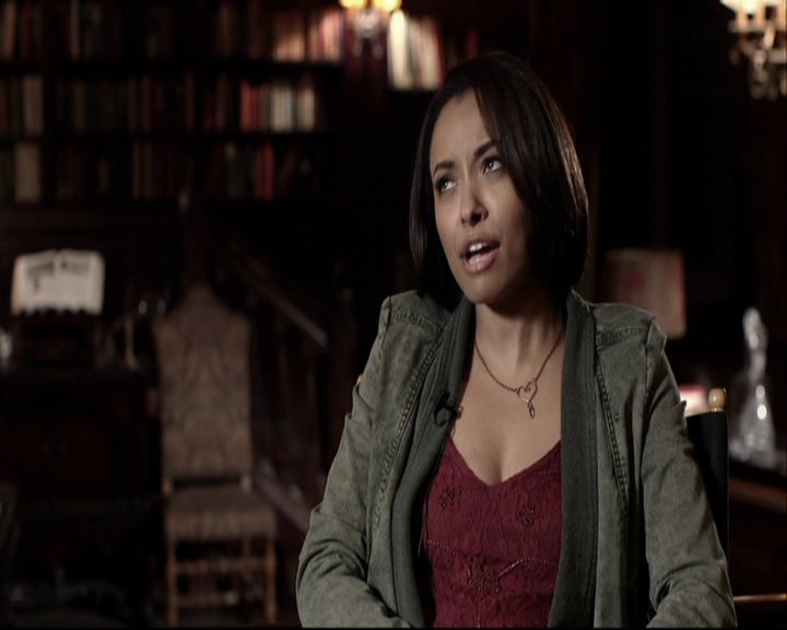 VampireDiariesWorld-dot-org_S5-IKnowWhatYouDid---InTheLast100Episodes0380.jpg