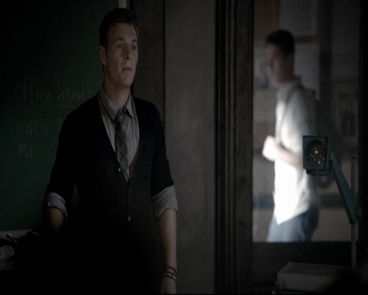 VampireDiariesWorld-dot-org_S5-IKnowWhatYouDid---InTheLast100Episodes0390.jpg
