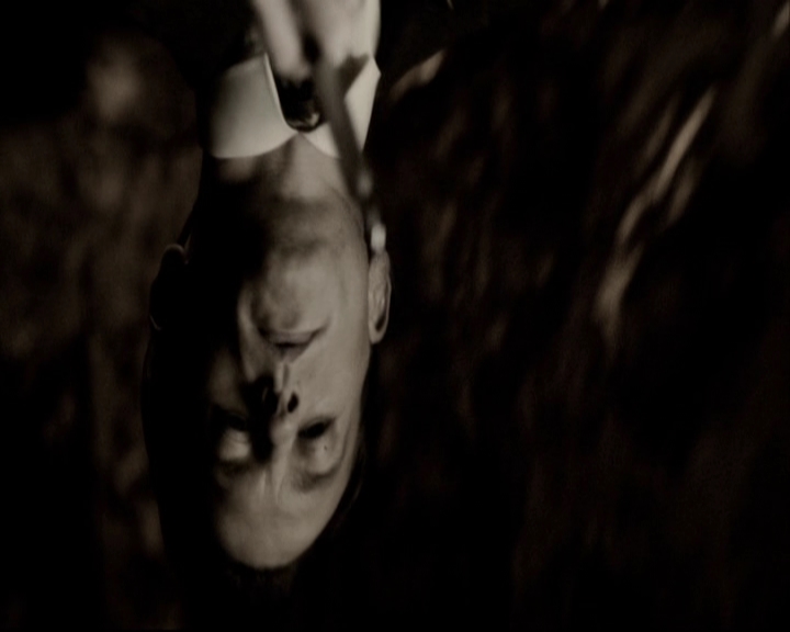 VampireDiariesWorld-dot-org_S5-IKnowWhatYouDid---InTheLast100Episodes0415.jpg