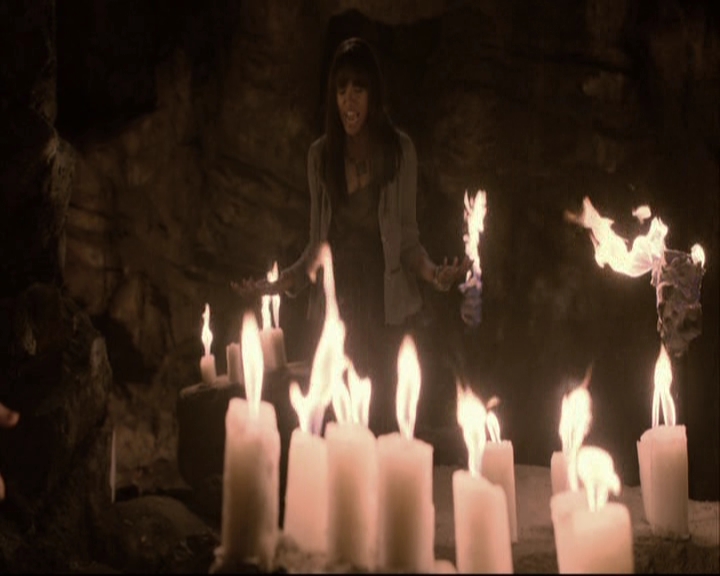 VampireDiariesWorld-dot-org_S5-IKnowWhatYouDid---InTheLast100Episodes0458.jpg