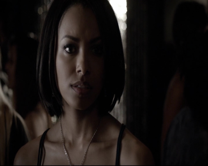 VampireDiariesWorld-dot-org_S5-TheVampireDiariesToTheOtherSideAndBack0117.jpg