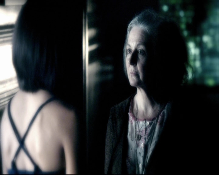 VampireDiariesWorld-dot-org_S5-TheVampireDiariesToTheOtherSideAndBack0123.jpg