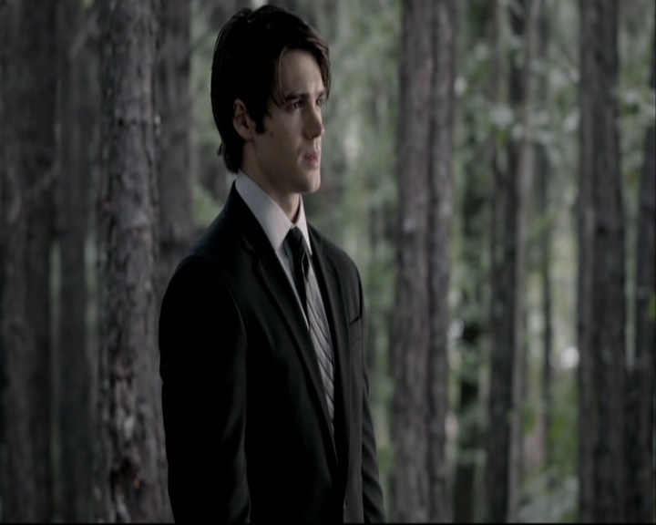 VampireDiariesWorld-dot-org_S5-TheVampireDiariesToTheOtherSideAndBack0298.jpg