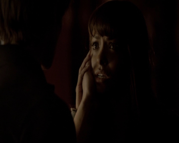 VampireDiariesWorld-dot-org_S5-TheVampireDiariesToTheOtherSideAndBack0453.jpg