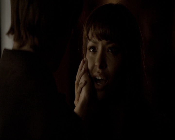 VampireDiariesWorld-dot-org_S5-TheVampireDiariesToTheOtherSideAndBack0455.jpg