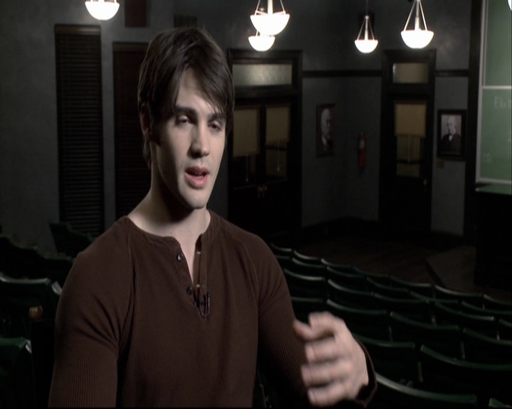 VampireDiariesWorld-dot-org_S5-TheVampireDiariesToTheOtherSideAndBack0482.jpg