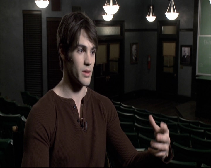 VampireDiariesWorld-dot-org_S5-TheVampireDiariesToTheOtherSideAndBack0484.jpg
