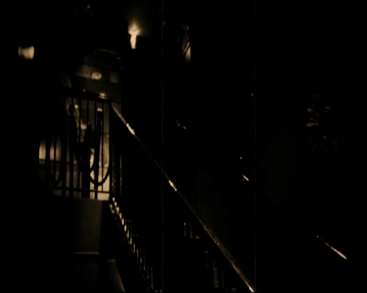 VampireDiariesWorld-dot-org_S5-TheVampireDiariesToTheOtherSideAndBack0527.jpg