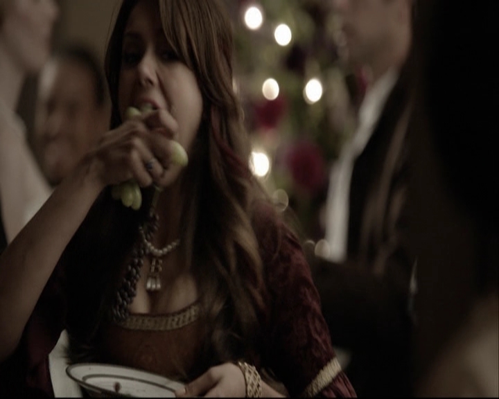 VampireDiariesWorld-dot-org_S5-SeconBite_GAGReel0018.jpg