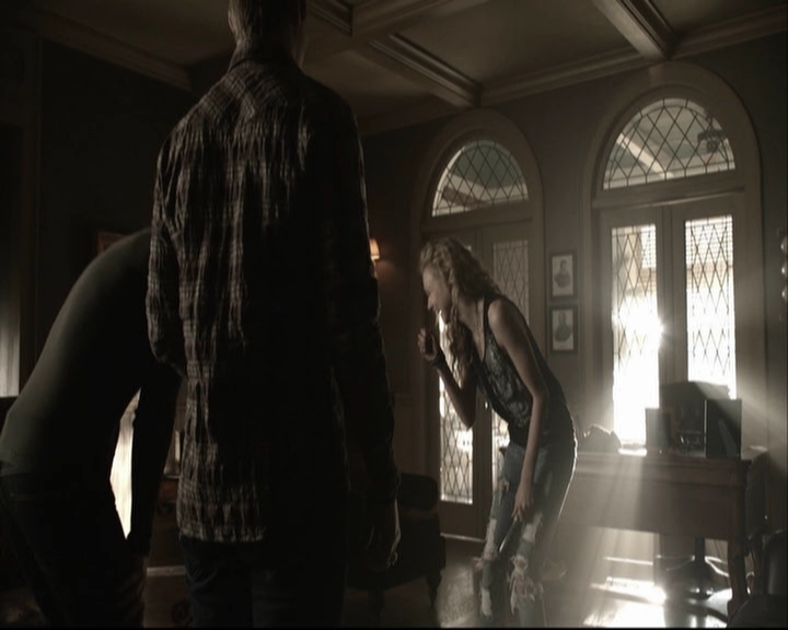 VampireDiariesWorld-dot-org_S5-SeconBite_GAGReel0061.jpg