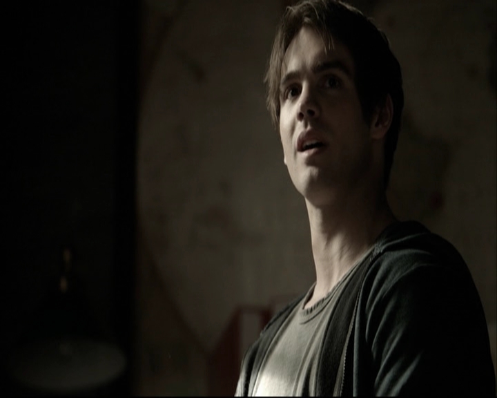 VampireDiariesWorld-dot-org_S5-SeconBite_GAGReel0101.jpg