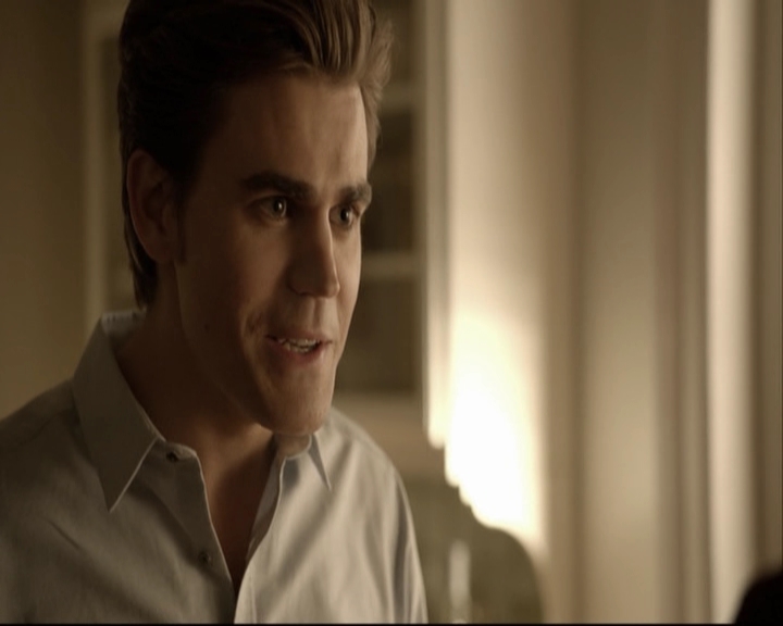 VampireDiariesWorld-dot-org_S5-SeconBite_GAGReel0102.jpg