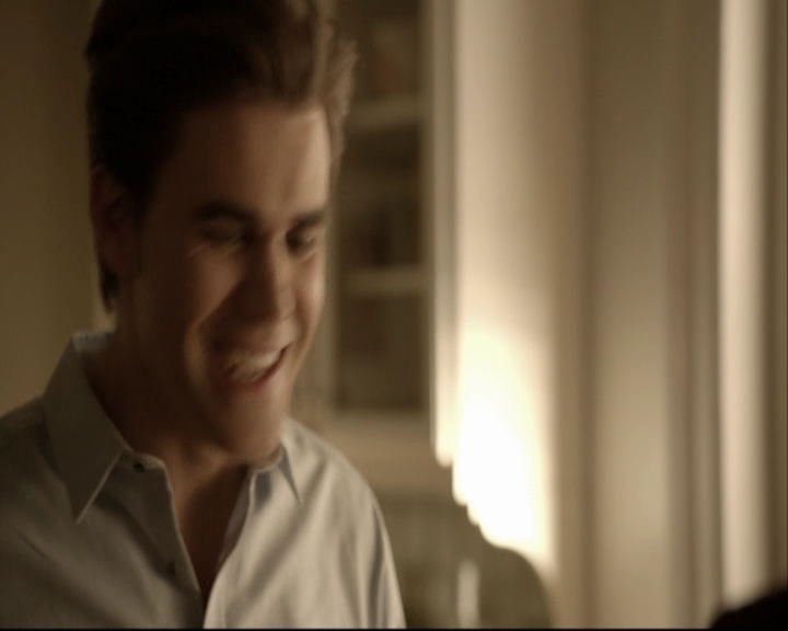 VampireDiariesWorld-dot-org_S5-SeconBite_GAGReel0103.jpg