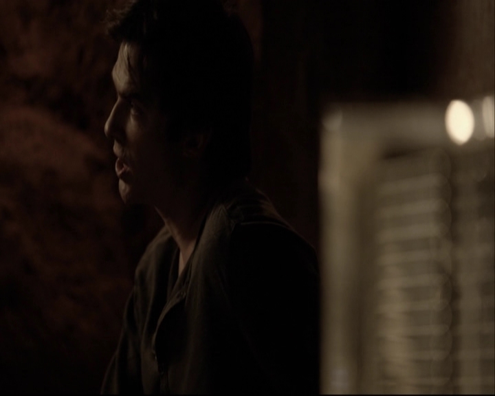 VampireDiariesWorld-dot-org_S5-SeconBite_GAGReel0105.jpg