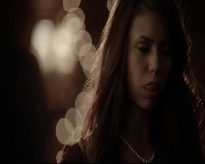 VampireDiariesWorld-dot-org_S5-SeconBite_GAGReel0123.jpg