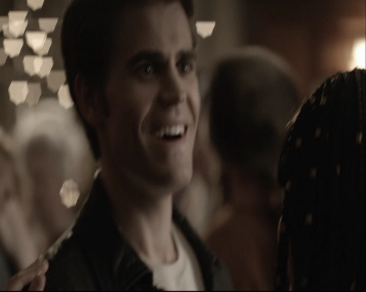 VampireDiariesWorld-dot-org_S5-SeconBite_GAGReel0154.jpg