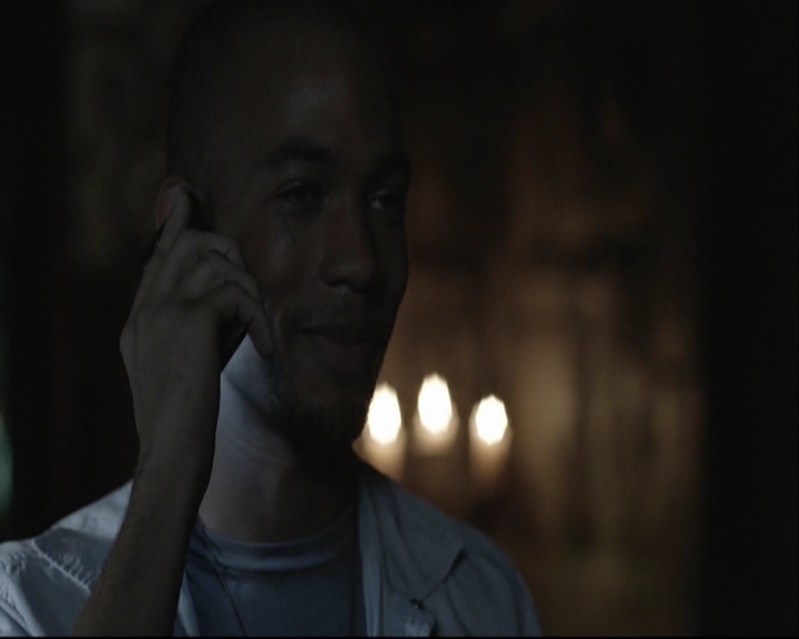VampireDiariesWorld-dot-org_S5-SeconBite_GAGReel0167.jpg