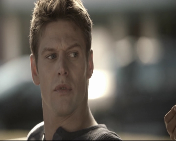 VampireDiariesWorld-dot-org_S5-SeconBite_GAGReel0184.jpg