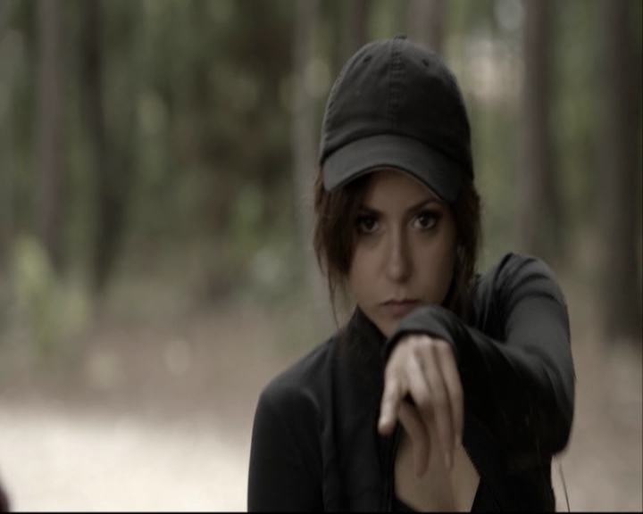 VampireDiariesWorld-dot-org_S5-SeconBite_GAGReel0191.jpg