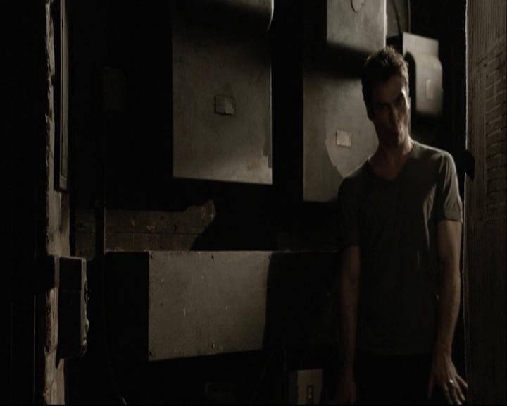 VampireDiariesWorld-dot-org_S5-SeconBite_GAGReel0197.jpg