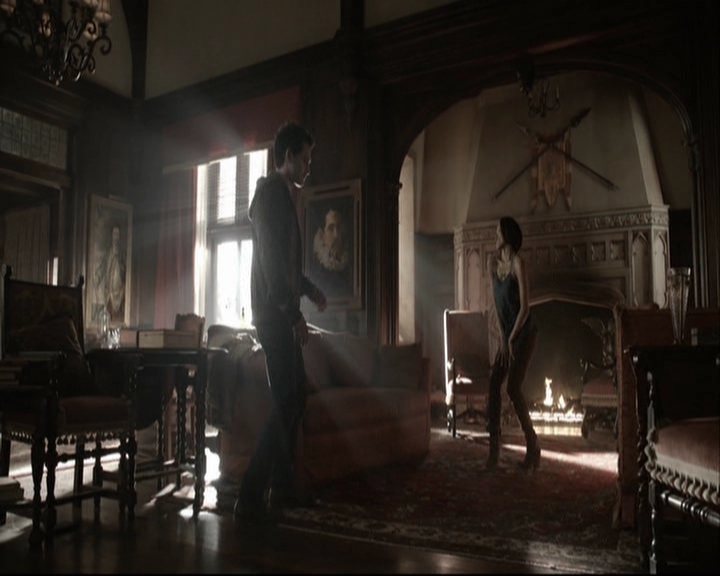 VampireDiariesWorld-dot-org_S5-SeconBite_GAGReel0210.jpg