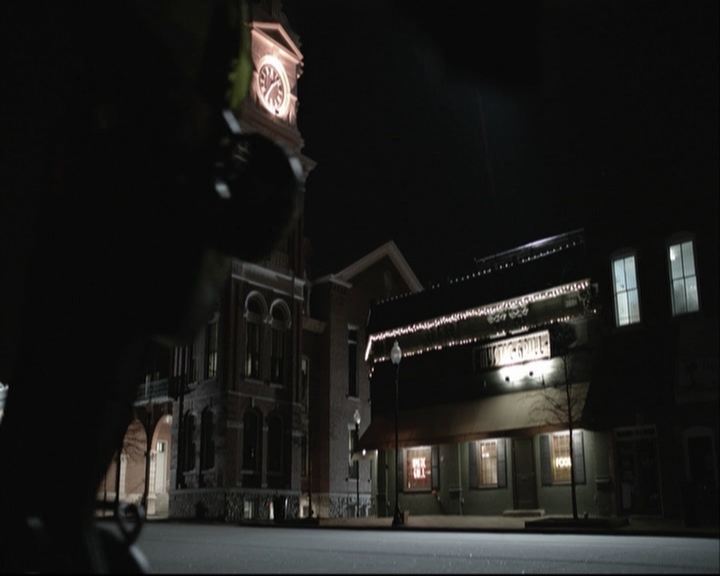 VampireDiariesWorld-dot-org_S5-SeconBite_GAGReel0219.jpg